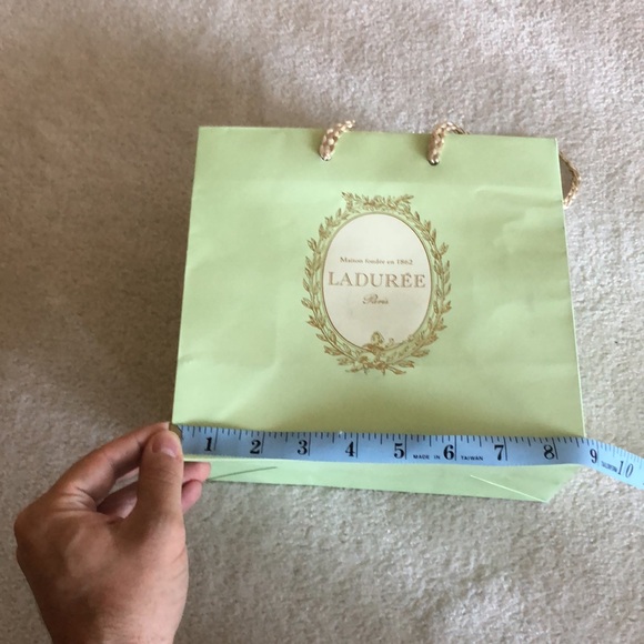 Laduree shopper - Picture 8 of 9
